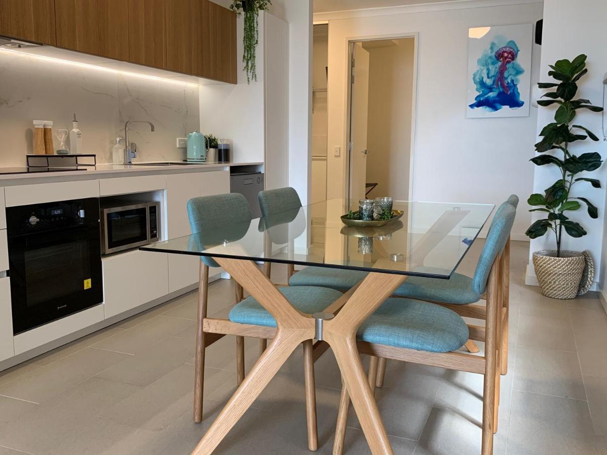 Mariner'S Cove ~ Luxe Waterfront Apartment Mindarie Esterno foto